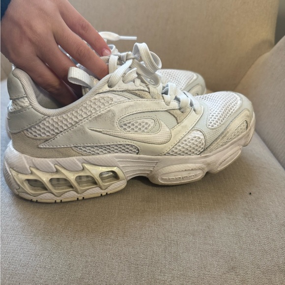 Nike sneakers - Picture 4 of 6